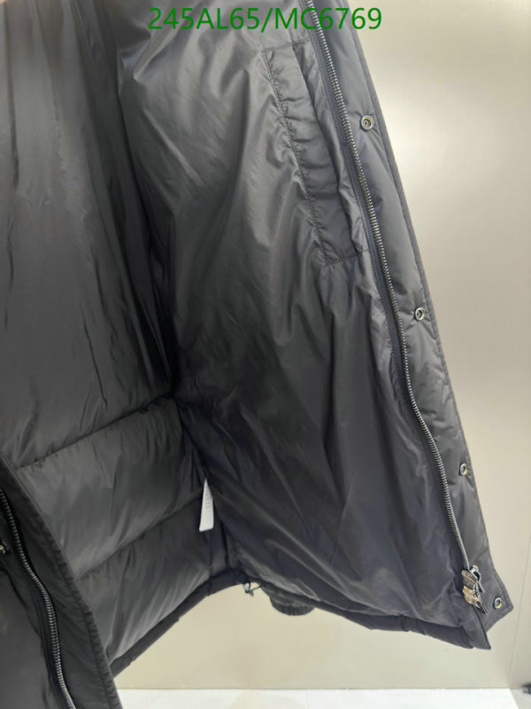 Burberry-Down jacket Men Code: MC6769 $: 245USD