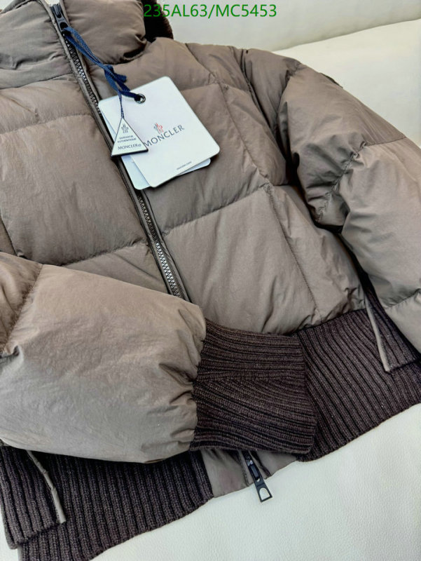 Moncler-Down jacket Women Code: MC5453 $: 235USD