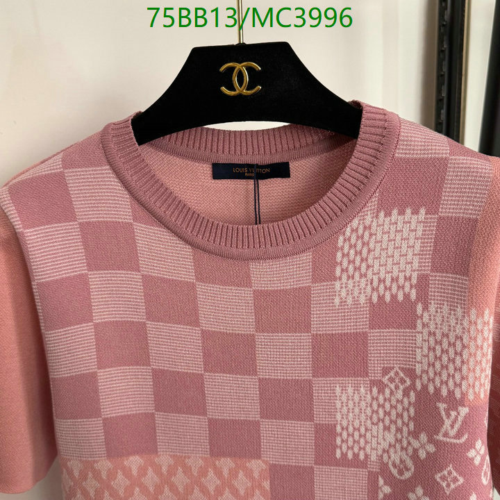 LV-Clothing Code: MC3996 $: 75USD