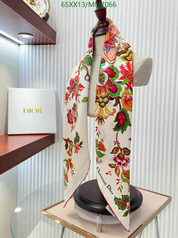 Dior-Scarf Code: MM7066 $: 65USD