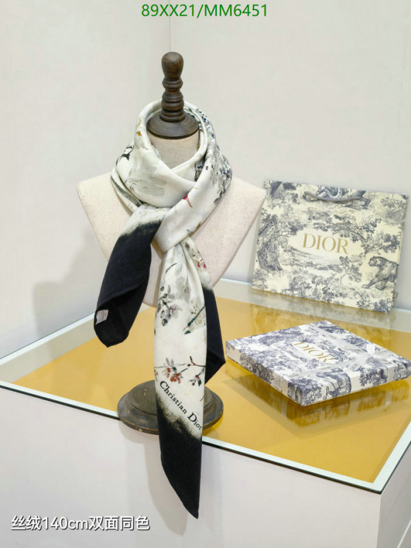 Dior-Scarf Code: MM6451 $: 89USD