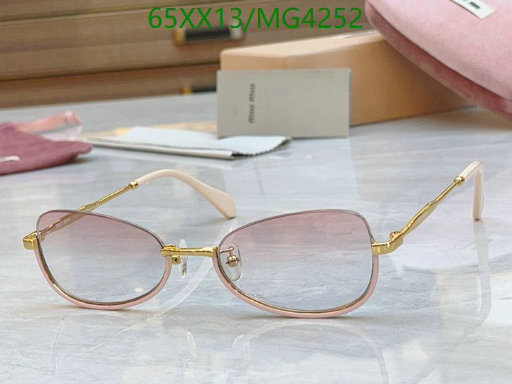 MiuMiu-Glasses Code: MG4252 $: 65USD