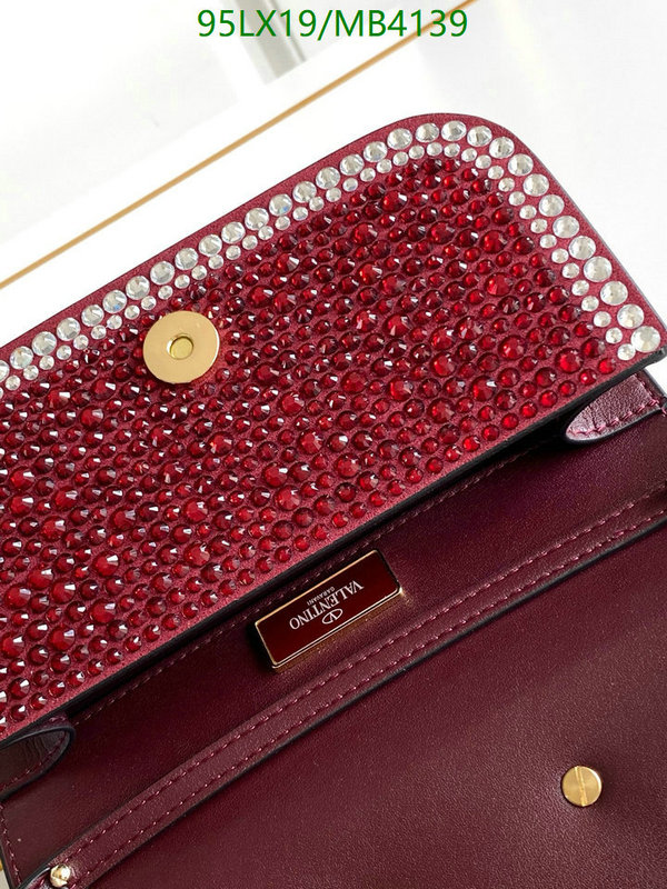Valentino-Bag-4A Quality Code: MB4139 $: 95USD