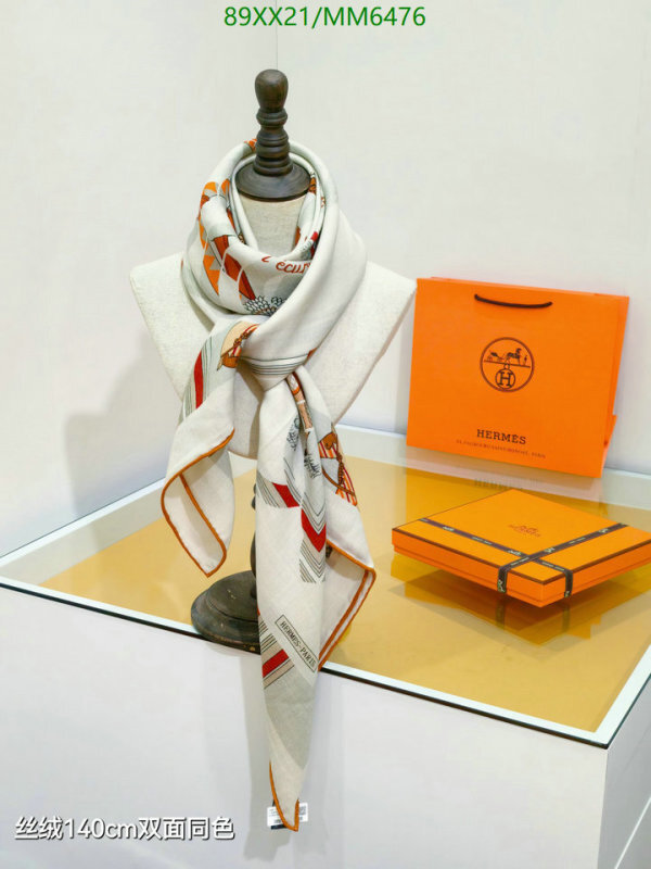 Hermes-Scarf Code: MM6476 $: 89USD