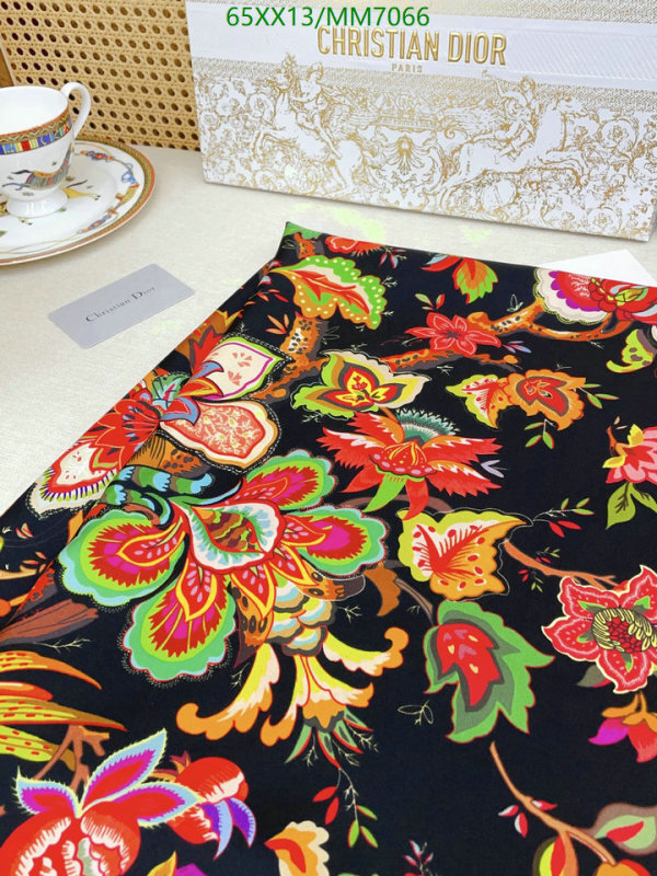 Dior-Scarf Code: MM7066 $: 65USD