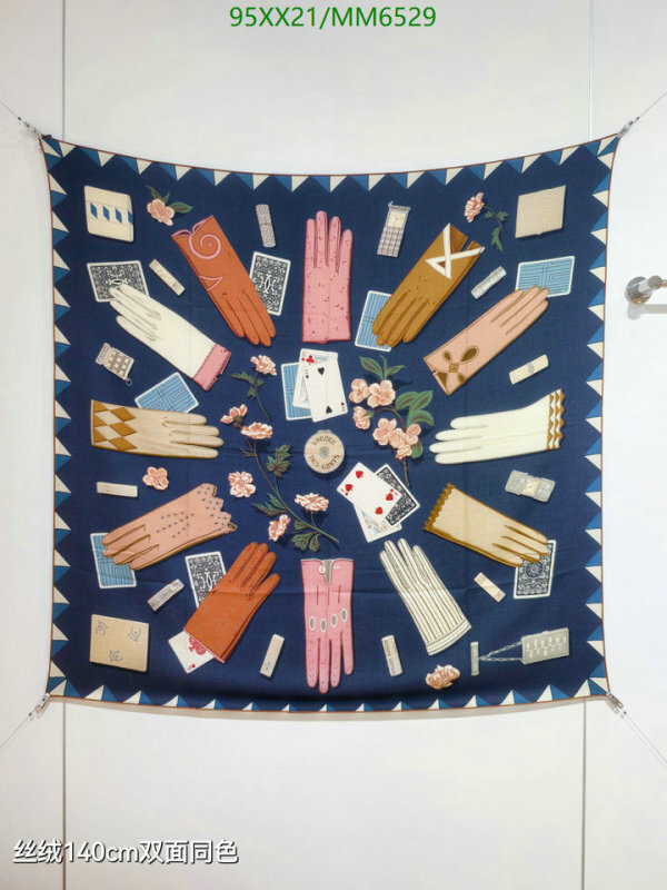 Hermes-Scarf Code: MM6529 $: 95USD