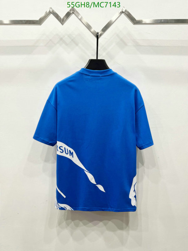 Burberry-Clothing Code: MC7143 $: 55USD
