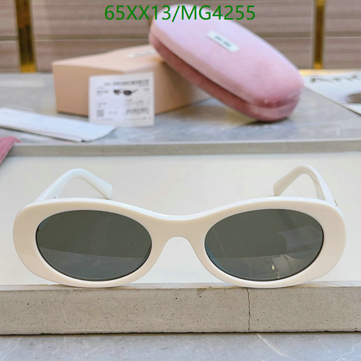MiuMiu-Glasses Code: MG4255 $: 65USD