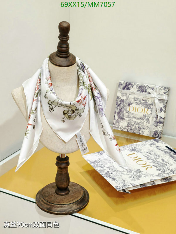 Dior-Scarf Code: MM7057 $: 69USD