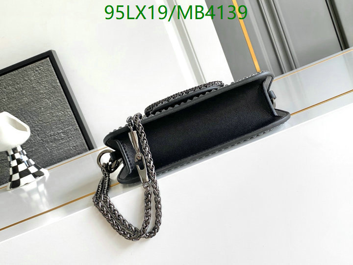 Valentino-Bag-4A Quality Code: MB4139 $: 95USD