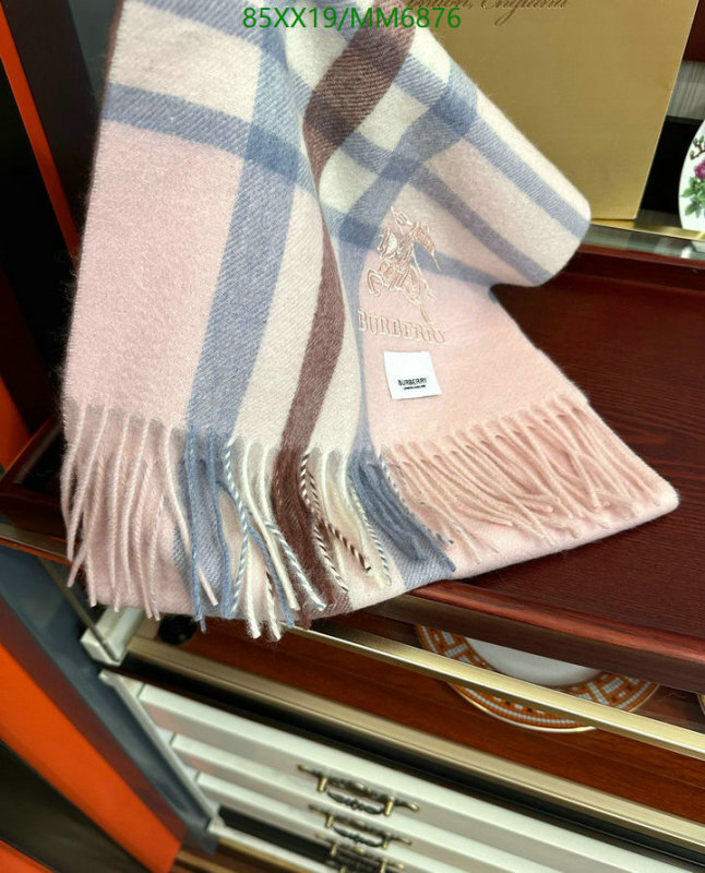 Burberry-Scarf Code: MM6876 $: 85USD