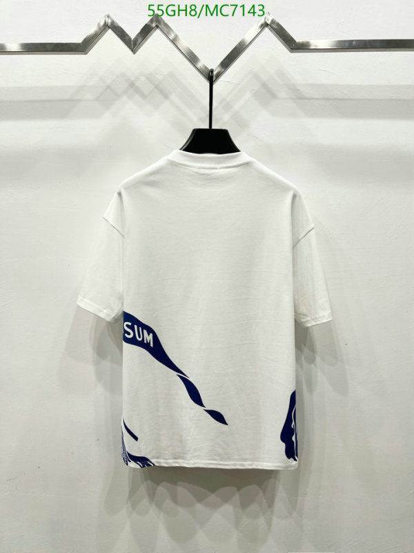 Burberry-Clothing Code: MC7143 $: 55USD