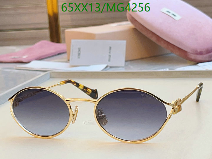 MiuMiu-Glasses Code: MG4256 $: 65USD