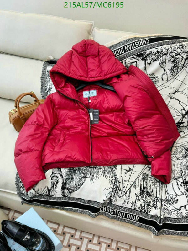 Prada-Down jacket Women Code: MC6195 $: 215USD