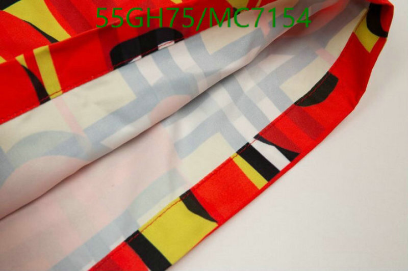 Burberry-Clothing Code: MC7154 $: 55USD