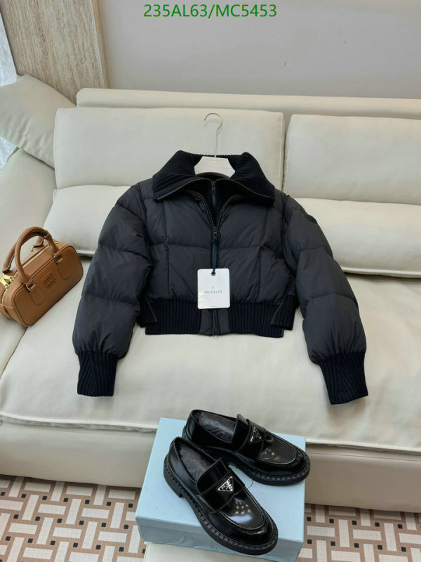 Moncler-Down jacket Women Code: MC5453 $: 235USD