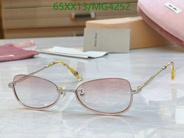 MiuMiu-Glasses Code: MG4252 $: 65USD