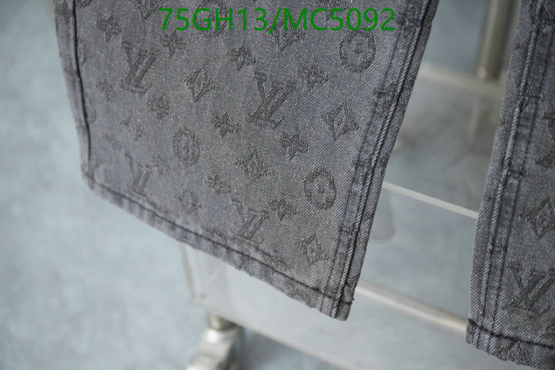 LV-Clothing Code: MC5092 $: 75USD