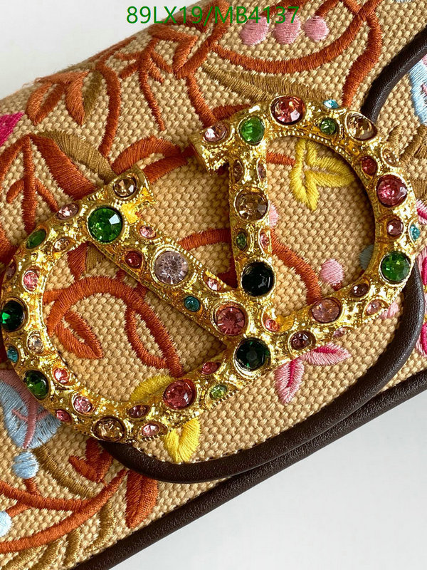 Valentino-Bag-4A Quality Code: MB4137 $: 89USD