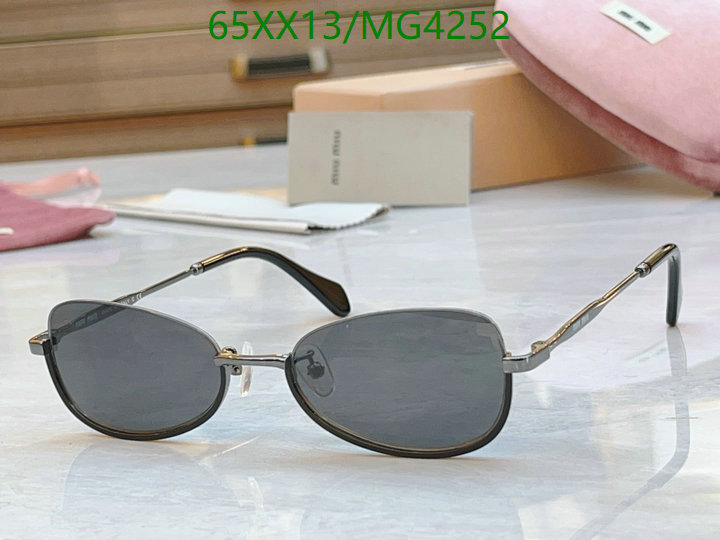 MiuMiu-Glasses Code: MG4252 $: 65USD
