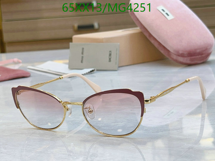 MiuMiu-Glasses Code: MG4251 $: 65USD