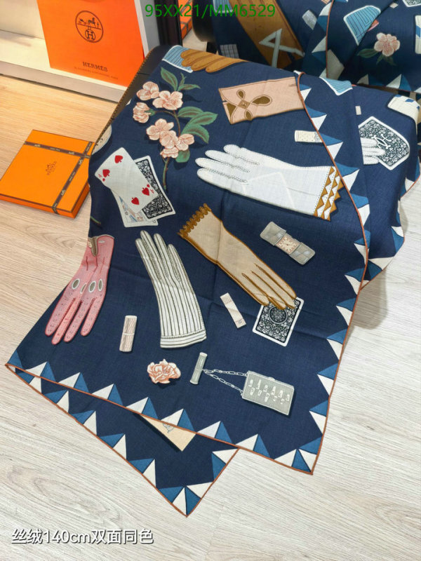 Hermes-Scarf Code: MM6529 $: 95USD