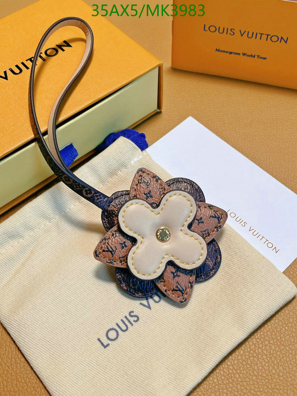 LV-Key pendant Code: MK3983 $: 35USD