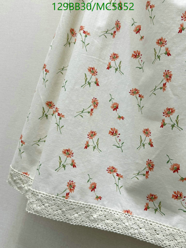 Prada-Clothing Code: MC5852 $: 129USD