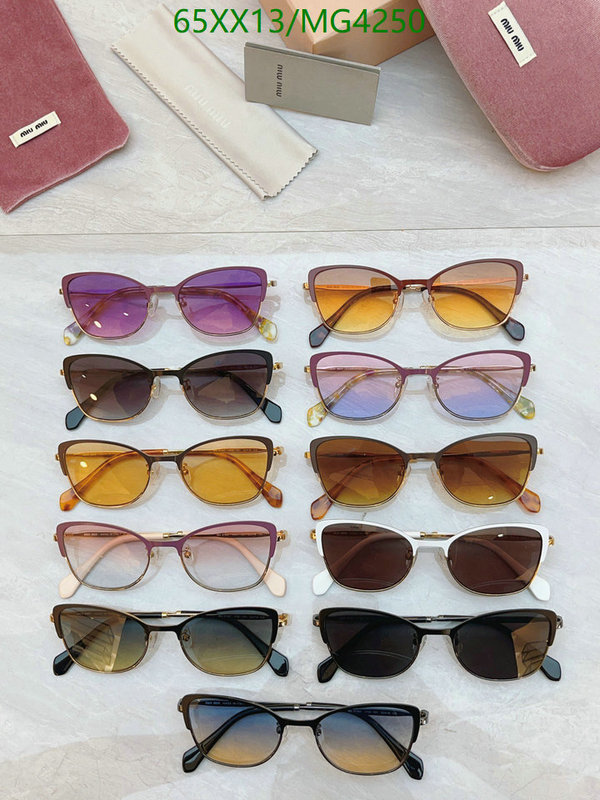 MiuMiu-Glasses Code: MG4250 $: 65USD