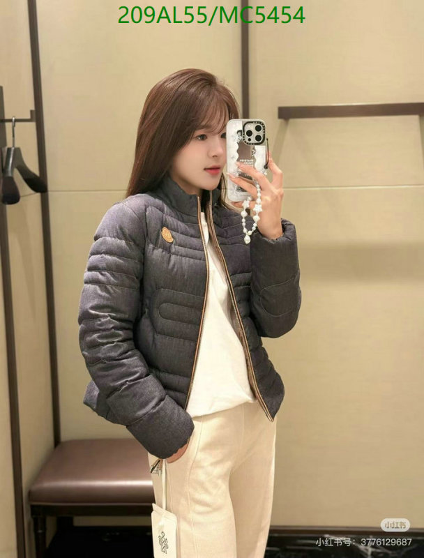 Moncler-Down jacket Women Code: MC5454 $: 209USD