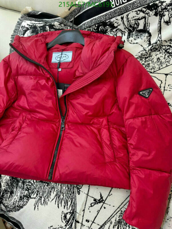 Prada-Down jacket Women Code: MC6195 $: 215USD