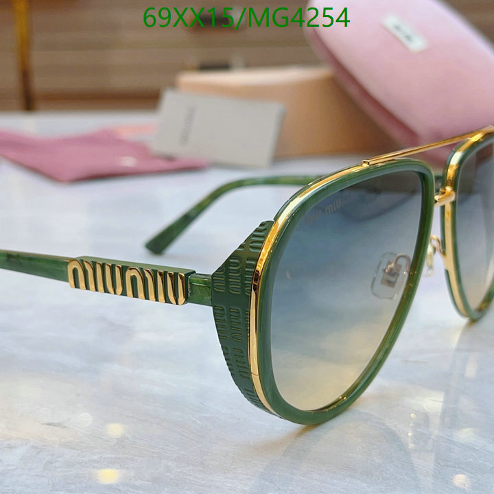 MiuMiu-Glasses Code: MG4254 $: 69USD