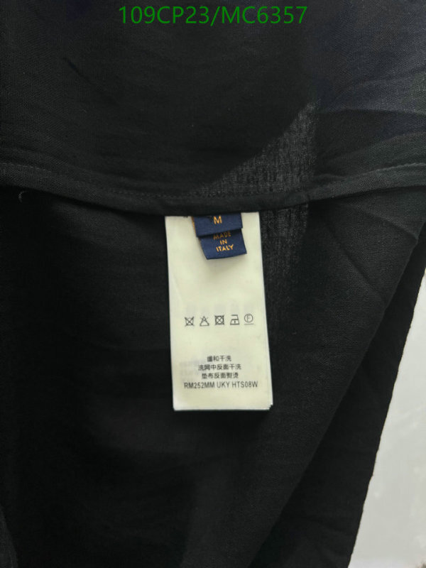 LV-Clothing Code: MC6357 $: 109USD