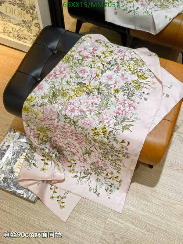 Dior-Scarf Code: MM7057 $: 69USD
