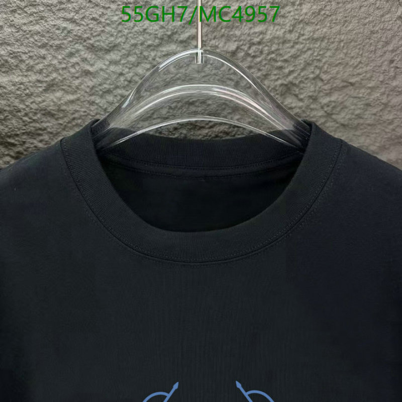 Burberry-Clothing Code: MC4957 $: 55USD