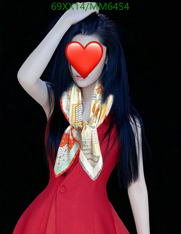 Fendi-Scarf Code: MM6454 $: 69USD
