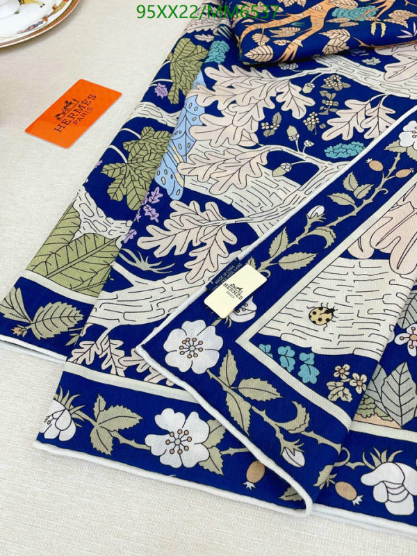Hermes-Scarf Code: MM6537 $: 95USD