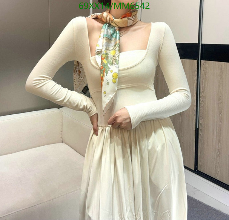 Hermes-Scarf Code: MM6542 $: 69USD