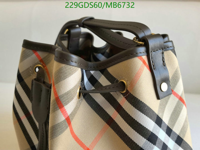 Burberry-Bag-Mirror Quality Code: MB6732 $: 229USD