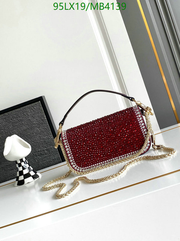 Valentino-Bag-4A Quality Code: MB4139 $: 95USD