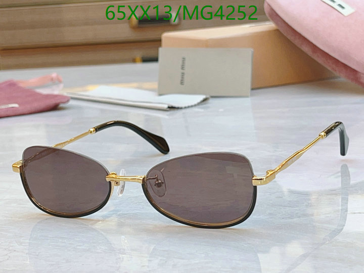 MiuMiu-Glasses Code: MG4252 $: 65USD