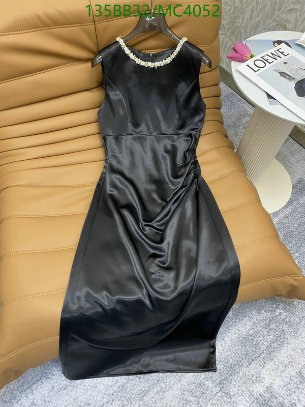 Valentino-Clothing Code: MC4052 $: 135USD