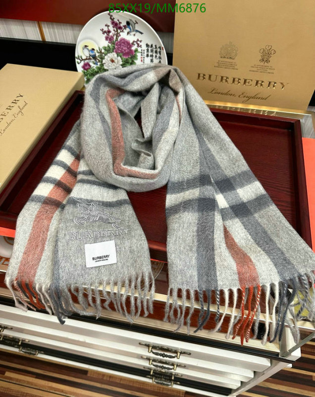 Burberry-Scarf Code: MM6876 $: 85USD
