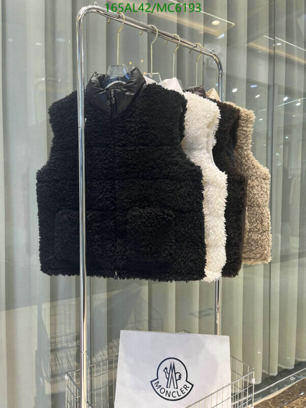 Moncler-Down jacket Women Code: MC6193 $: 165USD