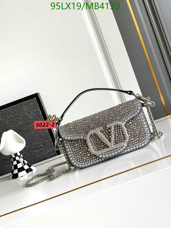Valentino-Bag-4A Quality Code: MB4139 $: 95USD
