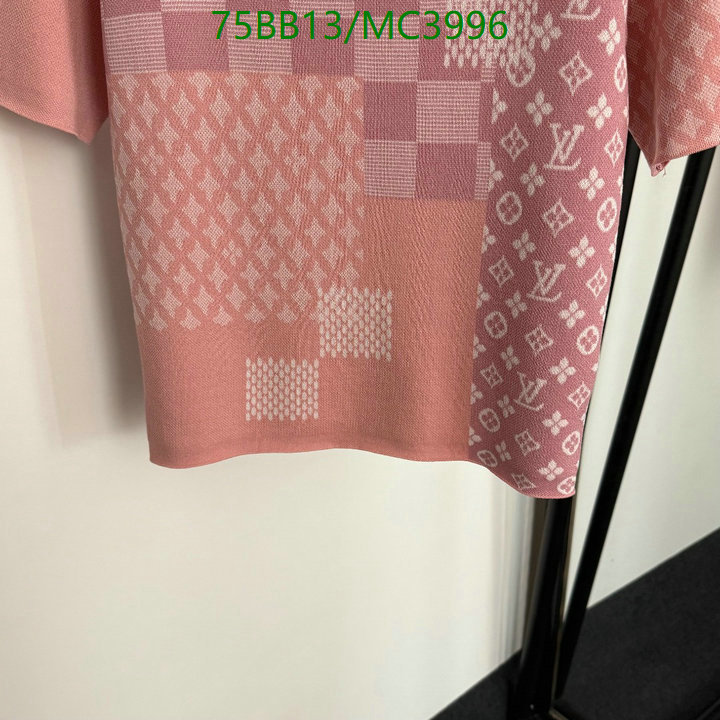 LV-Clothing Code: MC3996 $: 75USD