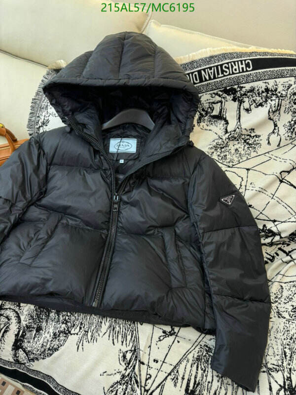 Prada-Down jacket Women Code: MC6195 $: 215USD