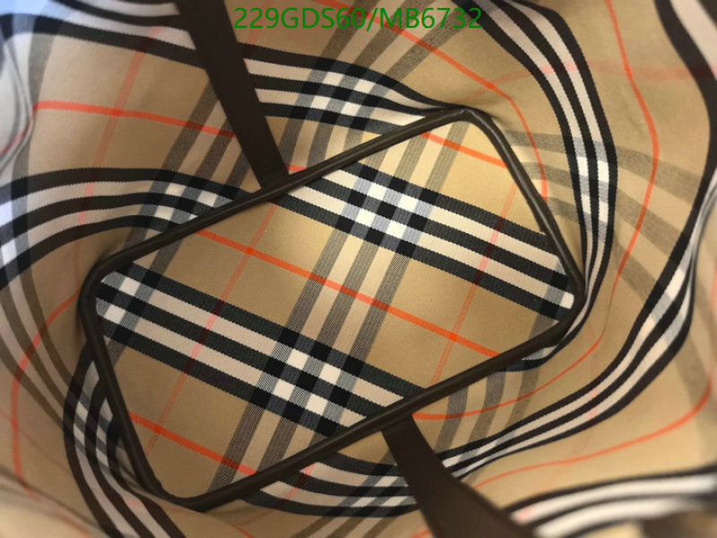 Burberry-Bag-Mirror Quality Code: MB6732 $: 229USD