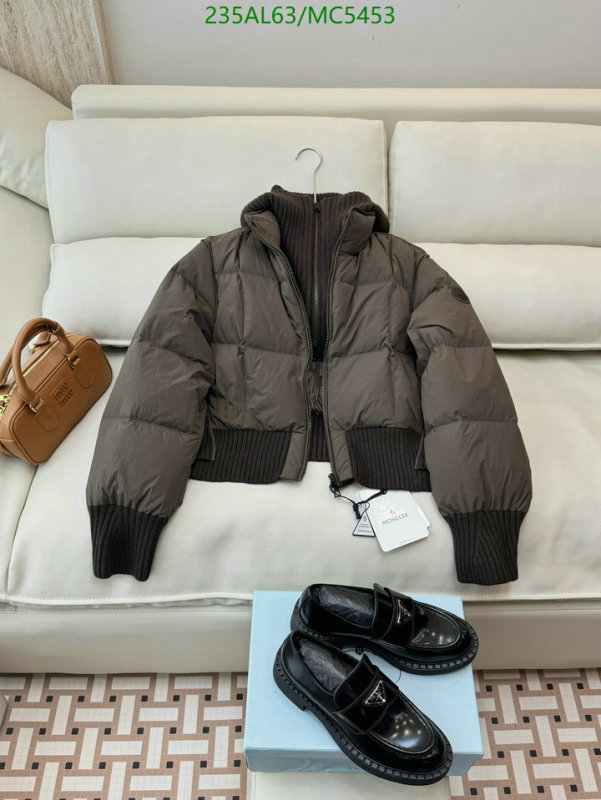 Moncler-Down jacket Women Code: MC5453 $: 235USD