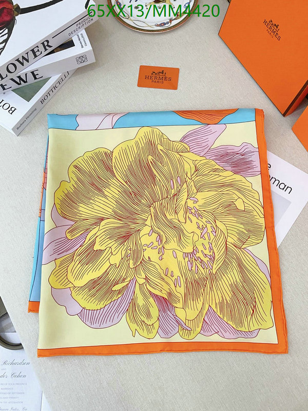 Hermes-Scarf Code: MM4420 $: 65USD